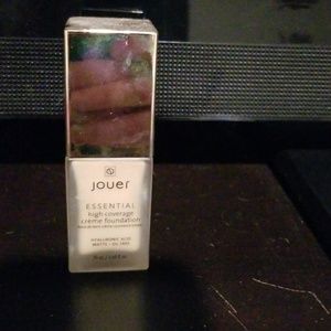 Jouer essential high coverage  foundation